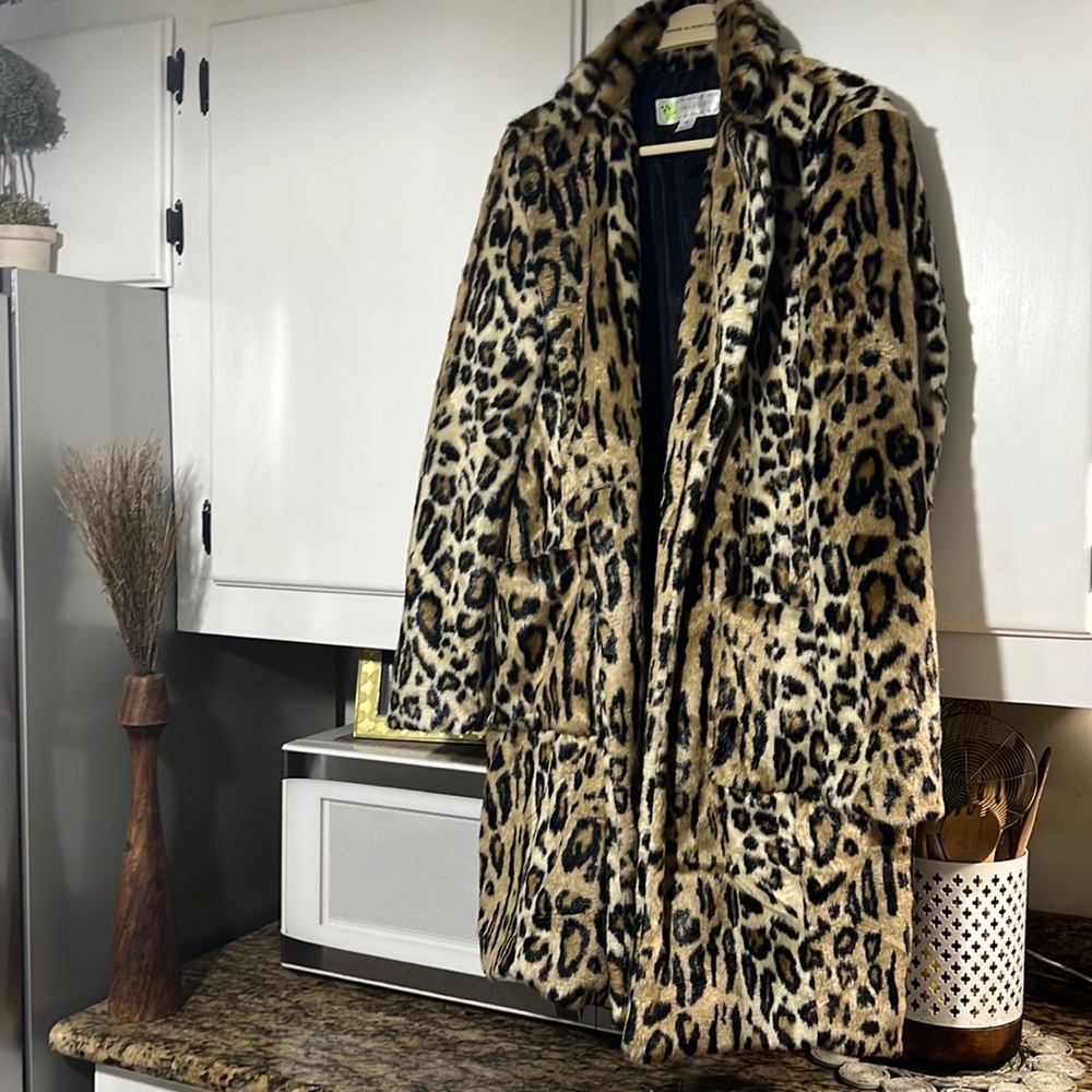 Halcyon faux fur coat size M🖤🖤🖤 - Picture 6 of 12